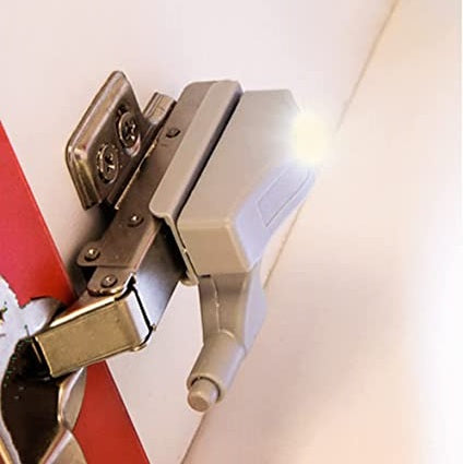 Lumière universelle de charnière sous la lampe d'armoire en plastique capteur LED lumière capteur de placard de cuisine lumières pour le matériel de meubles de chambre à coucher